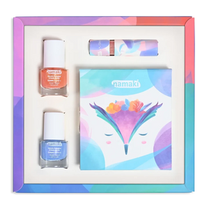 Namaki | Children's Organic Make Up Set in Fairy Moonlight 1 eyeshadow palette with 7 luminous pearly colours with mirror and applicator
1 glitter pink gloss with a peach fragrance
1 Coral water based peel off nail polish
1 Blue Lavender water based peel off nail polish