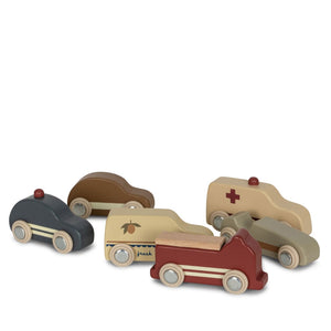 Konges Slojd | Set of 9 Mini Wooden Cars | With Display Shelf