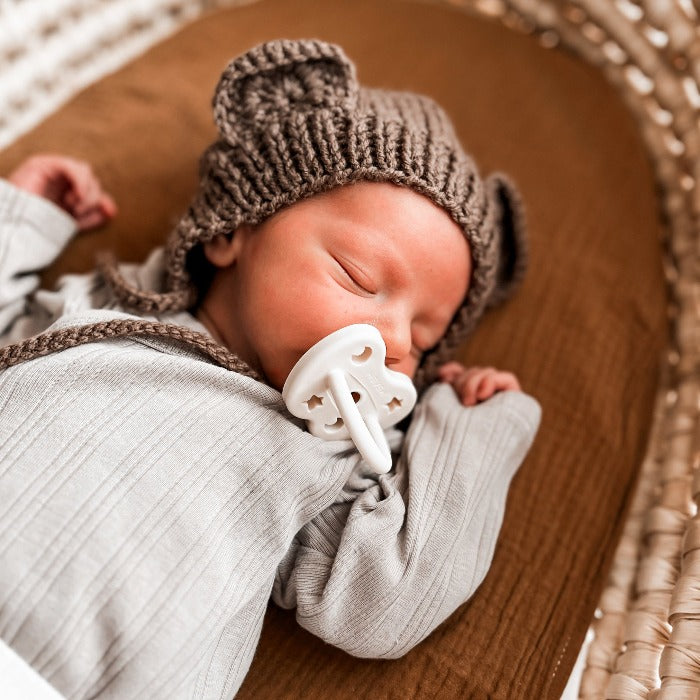 Hevea Newborn 0-3 month Natural Rubber Dummy Pacifier with a round teat in a Milky White Colour