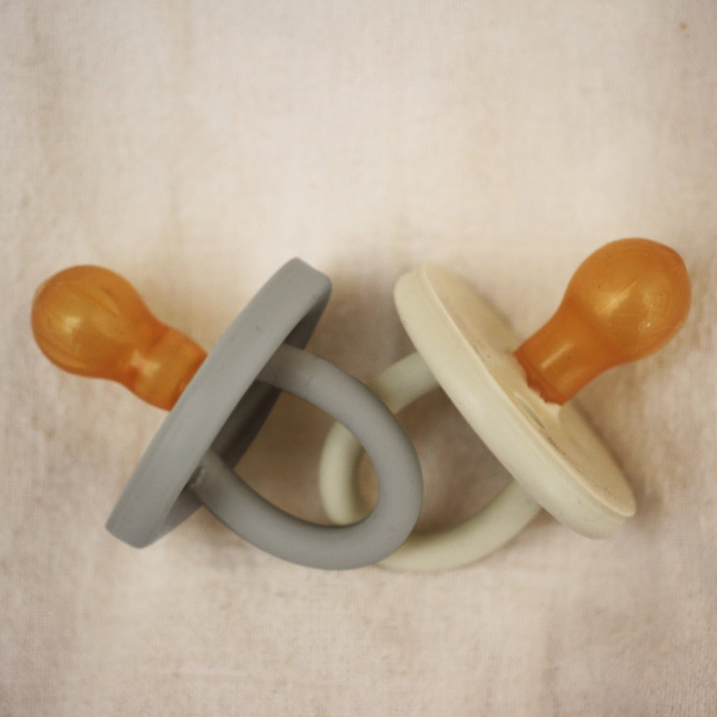 Bumibebe Hevea Natural Dummy set of 2 Dove Grey & Sage